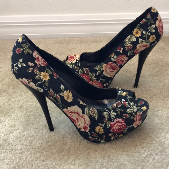 Floral heel - Picture 2 of 4
